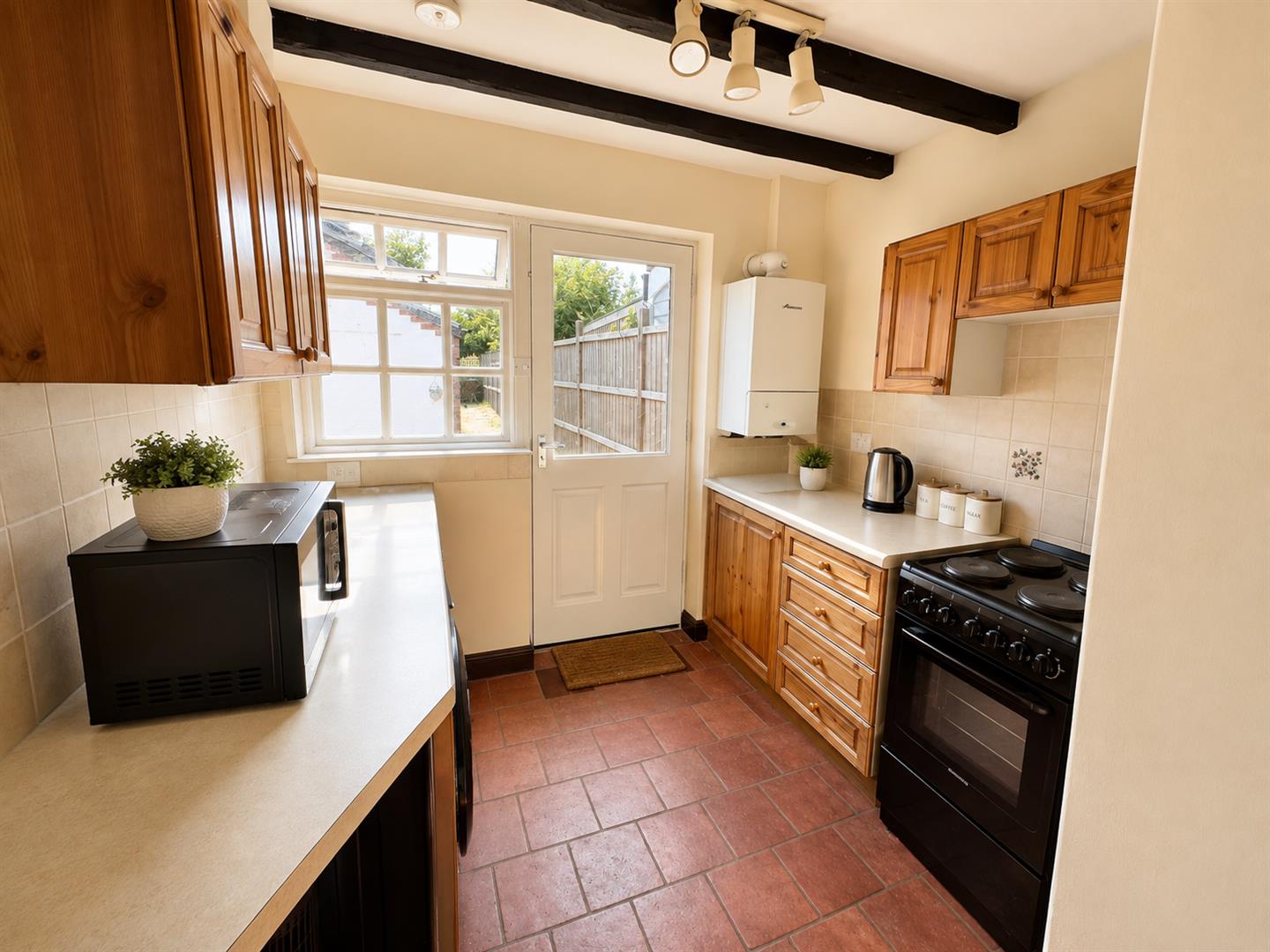3 Church View Church Street, Whittington, SY11 4DU To Let
